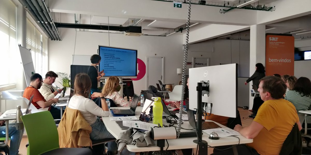 earranz's tweet image. Very fruitful week @UnivAveiro learning how to apply Life Cycle Assessment to #foodpackaging. 
Thanks to local organizers Cláudia Nunes, Paula Quinteiro &amp;amp; Fatima Poças.
Another successful activity supported by @circulability. 
Rosa Camara and I attended from @ffarmaciaUCM 
#LCA