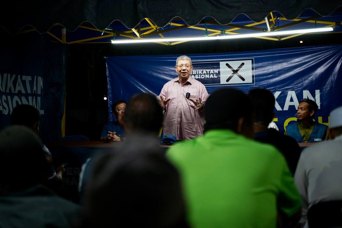 saifuddinabd's tweet photo. Melancarkan Pusat Daerah Mengundi (PDM) RTP Bukit Goh malam ini bagi memastikan persiapan yang rapi sebelum bermulanya kempen #PRU15 minggu hadapan. 

Jentera @PNRasmiMY di IM sedang giat bersiap sedia menggembling tenaga untuk memastikan gerak kerja yang utuh dalam PRU kali ini. https://t.co/Woxw1t6CIx