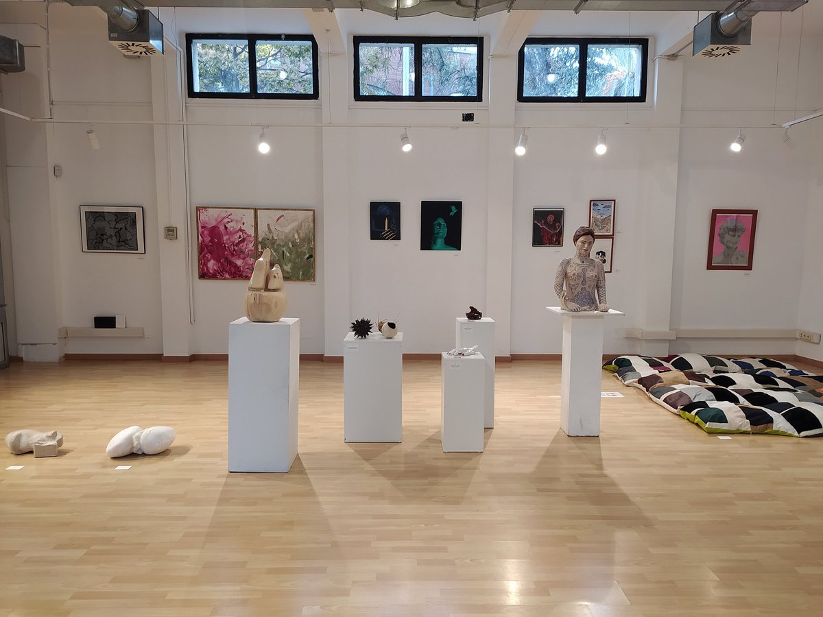 Districte de Sants-Montjuïc (@bcn_santsmont) on Twitter photo 📍 A la Sala Lluïsa Franch de les <a href="/CotxeresCasinet/">Casinet-Cotxeres</a> de #Sants pots veure totes les obres presentades al Concurs d’Art Jove.
👉🏽 Participa a la votació popular que decidirà un dels premis del concurs!
ℹ️ ow.ly/vTb450Lp7zR <a href="/ColLectiu/">Col.lectiu Artistes</a> 📍 A la Sala Lluïsa Franch de les <a href="/CotxeresCasinet/">Casinet-Cotxeres</a> de #Sants pots veure totes les obres presentades al Concurs d’Art Jove.
👉🏽 Participa a la votació popular que decidirà un dels premis del concurs!
ℹ️ ow.ly/vTb450Lp7zR <a href="/ColLectiu/">Col.lectiu Artistes</a>
