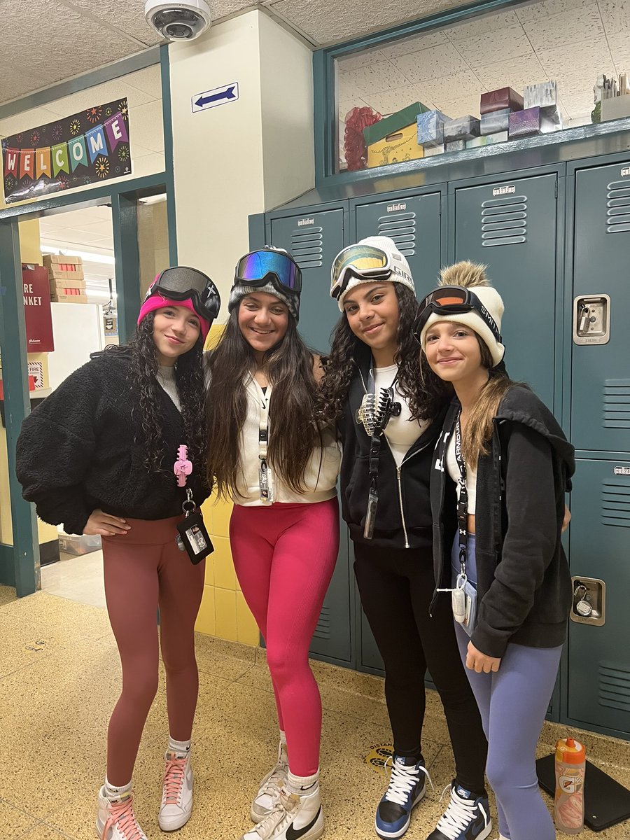 Stacy Breslin🌼 tweet media