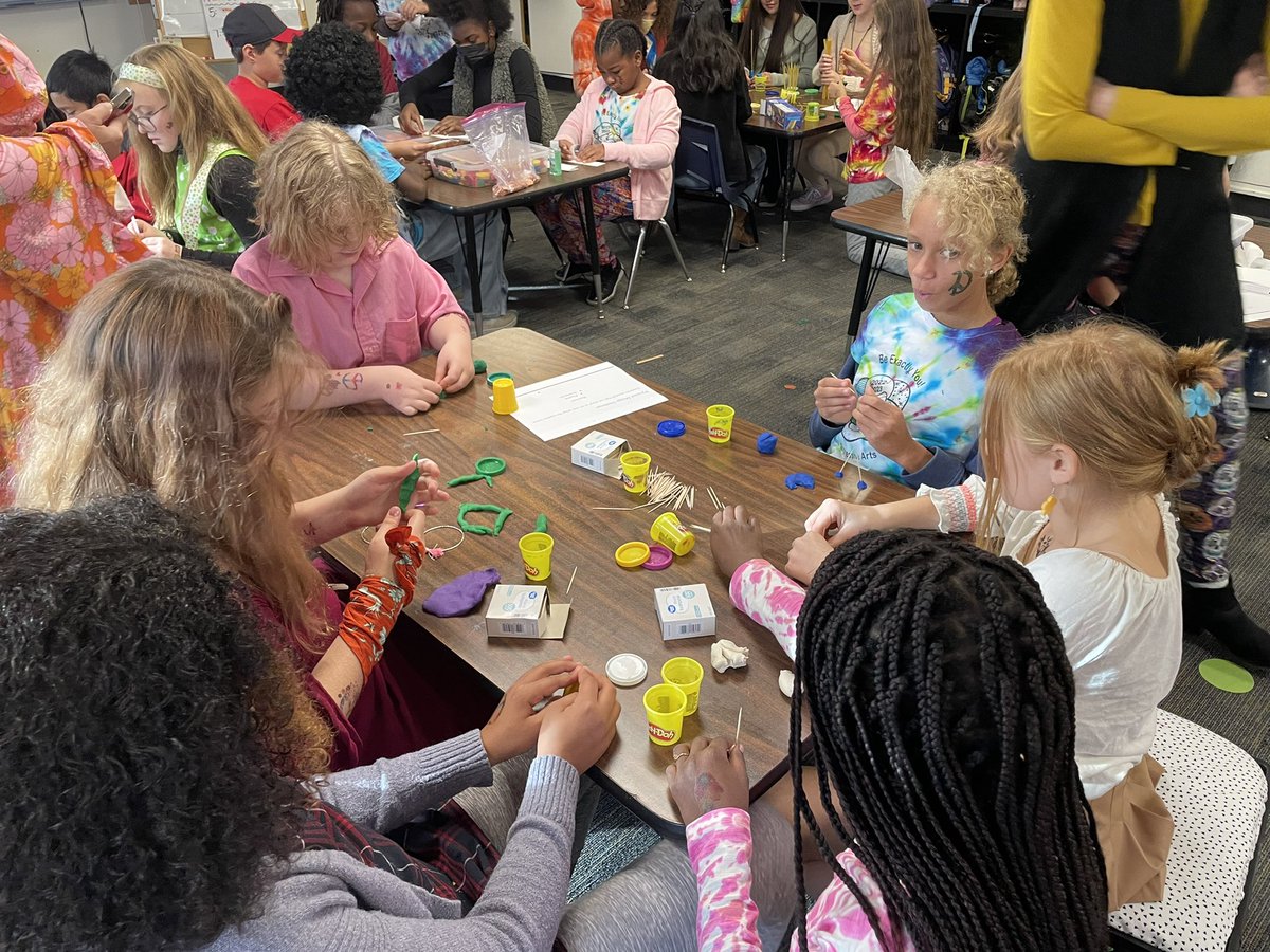 McCullarHeather's tweet photo. @LSEArts Excited to be sharing at the Fall Festival today. Talking engineering across the decades #LSEFallFest https://t.co/coDcq4ure0