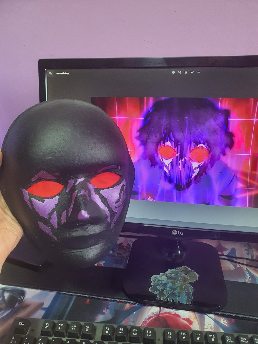 DaTenshiLuluCos's tweet photo. Terminada la parte de pintura! Vamos a la parte eléctrica! #FateStayNight #lastencore #cosplay #deadface #Halloween https://t.co/xR5msHd3T4