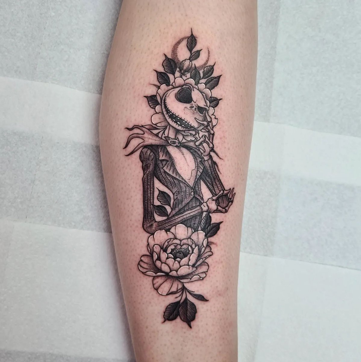 Martins has some space in the coming weeks for some cool ink! Pop on in to book. <a href="/dcobrah/">demariah cobrah</a> #jackskellington #nightmarebeforechristmas #tattoo #timburton #londontattoo #croydontattoo #blackwork #blackngrey #tattoolife #tattooshop