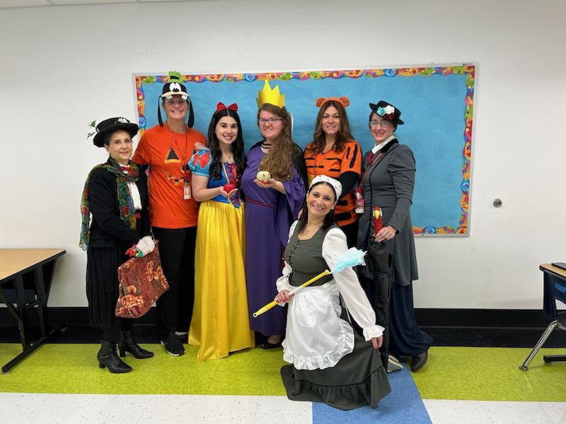 Ms. Houtz tweet media