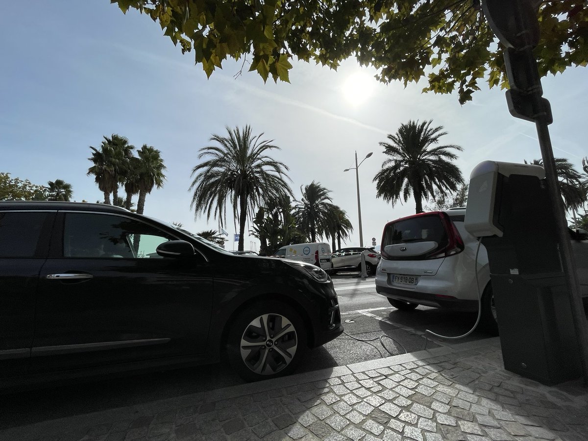 DocTatts's tweet photo. Back from a week round trip from Devon to the South of France & back. All driving done in @KiaUK Niro #EV (partly influenced by @tillathenun). Great experience & not really any issues - in fact it makes perfect sense with a 10 month old! @IONITY_EU & #eborn charging were amazing https://t.co/s8MaC1ly9Y