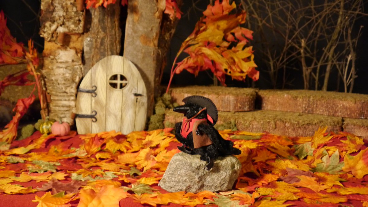 CrowsCastle's tweet image. Happy Halloween! Please enjoy my Halloween Aventure movie! #Halloween #Halloweenfun youtu.be/ugEZtiLOxVI