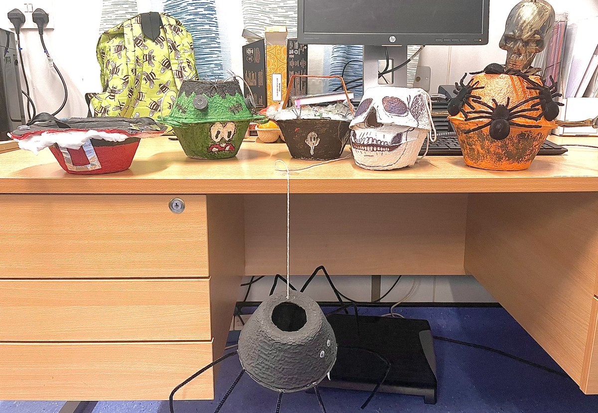 RAH SLT also brought back our sickbowl challenge and converted some bowls into Halloween Trick-or-treat bowls 🎃👻🧙‍♀️🦴 #mySLTday #teamRAH