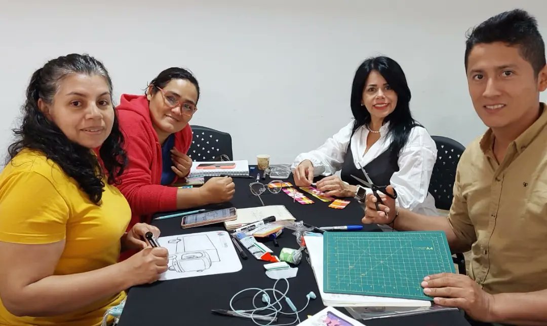 UpHoldingCol's tweet photo. #ImpulsaMeta Con el fin de dejar capacidad instalada en procesos de innovación en el departamento del Meta. 💡📝
Certificamos a más de 130 personas como Facilitadores en Prototipado Empresarial.🎓
#OportunidadesQueTransforman #Prototipado https://t.co/DyNt03zvKo