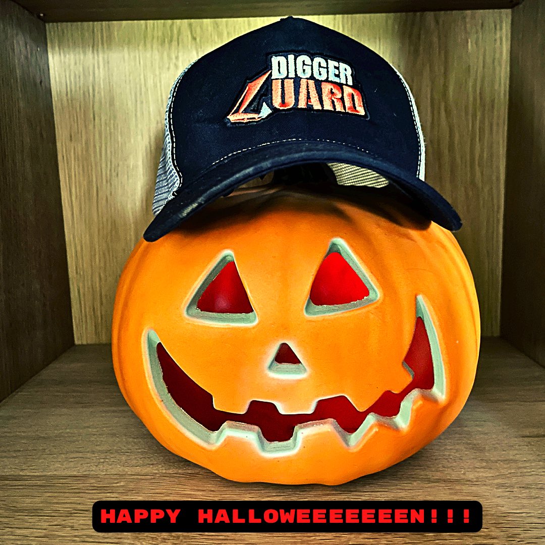 Digger_Guard's tweet photo. HAPPY HALLOWEEN! 🎃
Keep Calm and Scary On!!

#digger #earthmovers #construction #heavyequipment #demolition #ukmfg #Halloween #excavator https://t.co/DnbD2w4Xpk