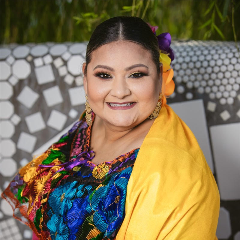 Celebrate el Día de los Muertos at <a href="/LaCasaDeAmistad/">La Casa de Amistad</a> with music from the the Terra String Quartet and the beautiful mariachi voice of Vanessa Alonzo and the Trio Chapultepec. This free &amp; family-friendly mini-concert will start at 5PM at La Casa de Amistad on Tuesday, November 1.