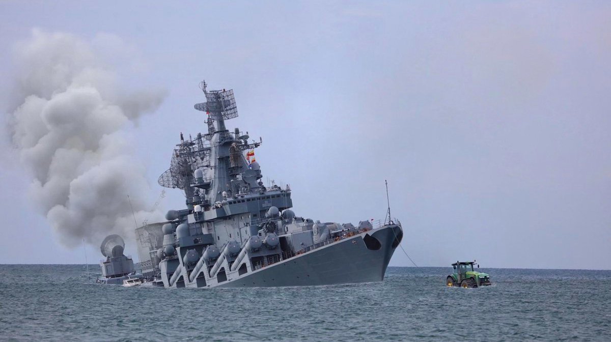 USAS_WW1's tweet photo. 4/ The #RussianArmy, #RussianNavy and #RussianAirForce may anticipate this. But this, to me, is the best strategy to end the war. Will it force checkmate? Well, it'd definitely be a major check. Winter will be Hell. #SlavaUkraïni #GeneralWinter https://t.co/BCwhcaFdC2