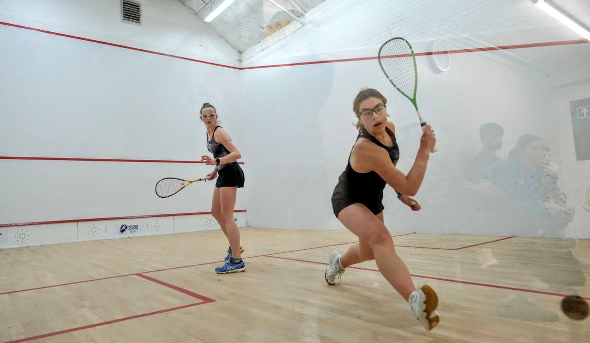 RowanNiven's tweet photo. Great weekend in Sheffield for the British Junior Champs. Had some great matches and happy to have placed 9th in GU19 losing only one match. Thanks to all the coaches, players and sponsors for the constant support 🏴󠁧󠁢󠁳󠁣󠁴󠁿 #Tecnifibre #FightSmart @DunblaneHSSport @boasportsclub https://t.co/rCba6h1WwK
