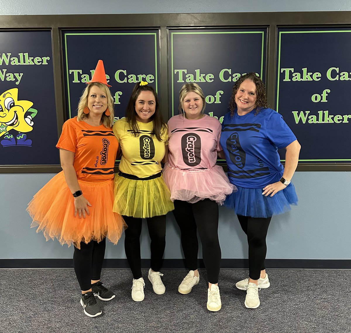 Happy Halloween from The Crayon Crew! #thedaythecrayonsquit! #walelm #mymisd #youbelonginmisd <a href="/KanesKiddos/">Monica Kane</a> <a href="/mrskthomas14/">Konner Thomas</a> <a href="/PhilbrickStars/">Jennifer Philbrick</a>