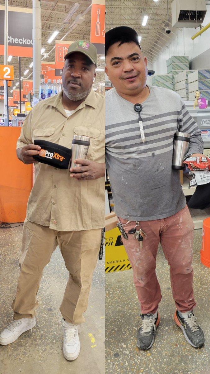 niafrom352's tweet photo. Personalized Thank You Notes + Snacks + Freebies = Smiling Pro’s! 😃 @TamlaTurnerTHD @JamesBarger7 #ProAppreciationWeek #ProXtra https://t.co/JpwM1JIIL5