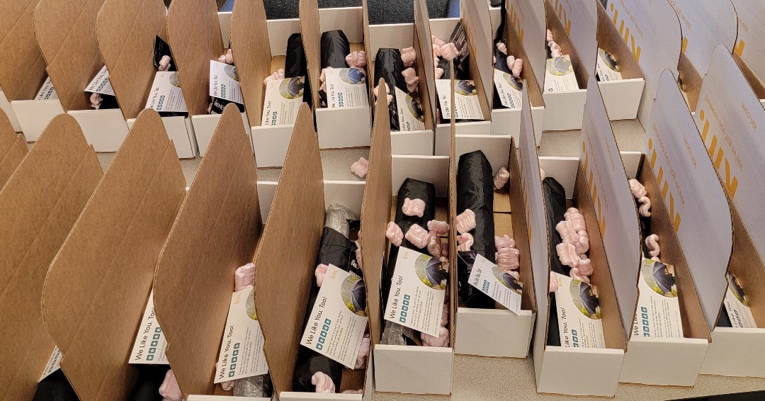 AddedIncentives's tweet photo. Added Incentives Fulfillment Time!  So much work goes into completing a fulfillment, and we love to do it.  Fulfillment orders can have one or many items and vary in size and quantity.  https://t.co/bDE7xHfvSA https://t.co/uD8hjIzzG3