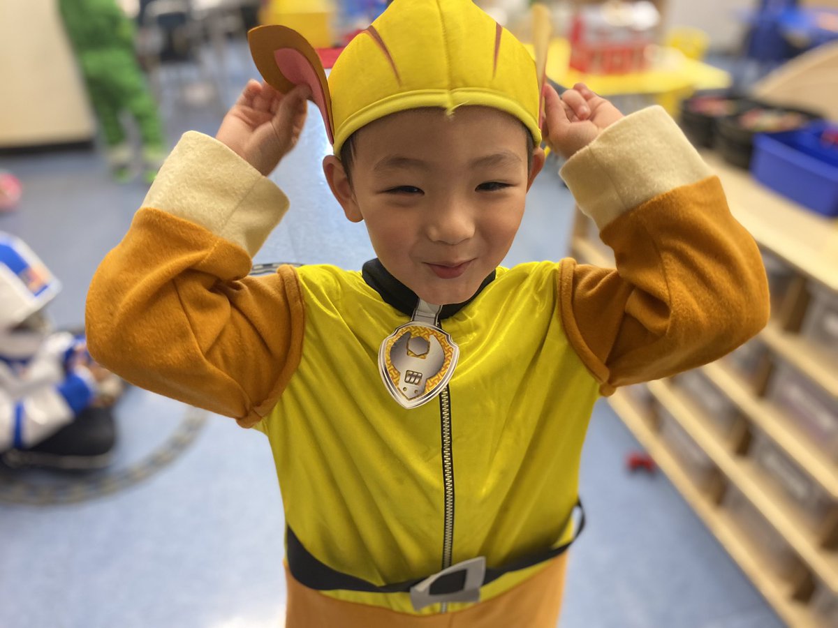 CherryLaneES's tweet photo. Happy Halloween! 🎃 We may be dressed up today, but lots of learning also taking place inside our classrooms @CherryLaneES #EveryMomentMatters #EveryStudentValued #OneSuffern https://t.co/cfyCzfqEtK