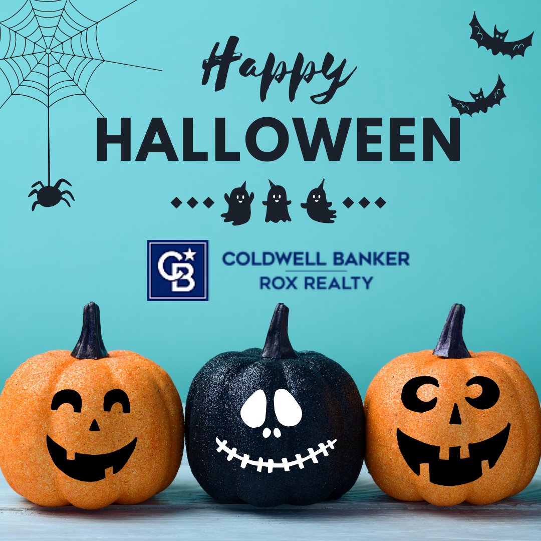 roxsellsaz's tweet photo. Happy Halloween! All that Trick-or-treating might make you want a house of your own! Reach out to us so we can help you find your dream home this holiday season! https://t.co/krDvDEYXXN