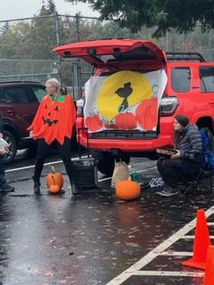 VPSOcelot's tweet image. First annual Trunk and Treat event @Heights Campus was  a great success. Over 160 lbs of candy distributed and a wide variety of costumed students and families.
