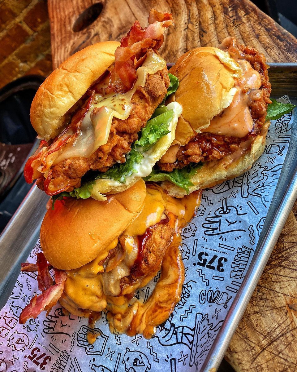 MashedHQ's tweet photo. 3's not a crowd here!

(📷: 375chicken on IG)

#friedchicken #bacon #cheese #foodlover https://t.co/Vd8aOMatX0