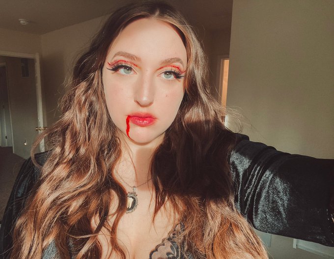 Sucker for you😈❤️ https://t.co/OS1Ap2eqqk