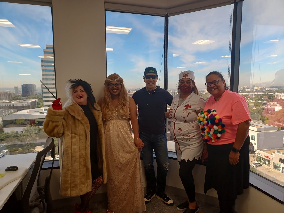 BayMountCapital's tweet photo. Happy Halloween from your friends at Bay Mountain Capital!

#lender #realestate #HappyHalloween https://t.co/pTEFs4ePXZ
