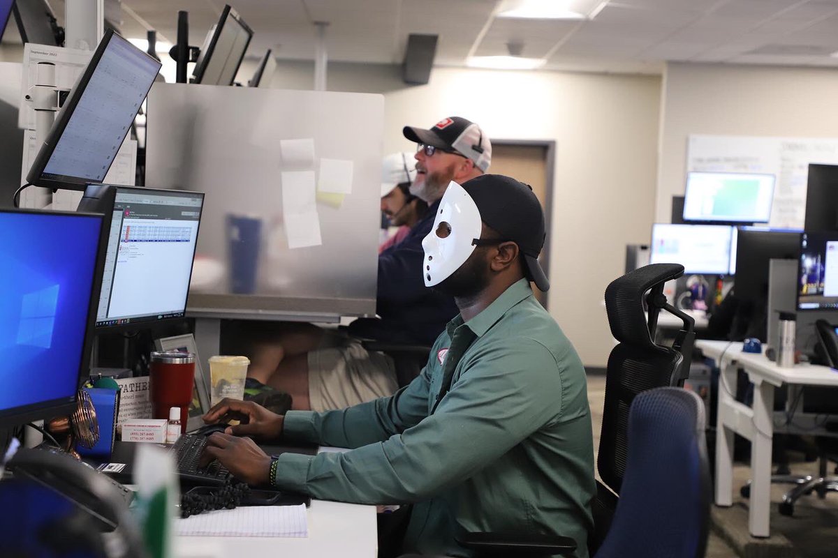 Syfan Logistics tweet media