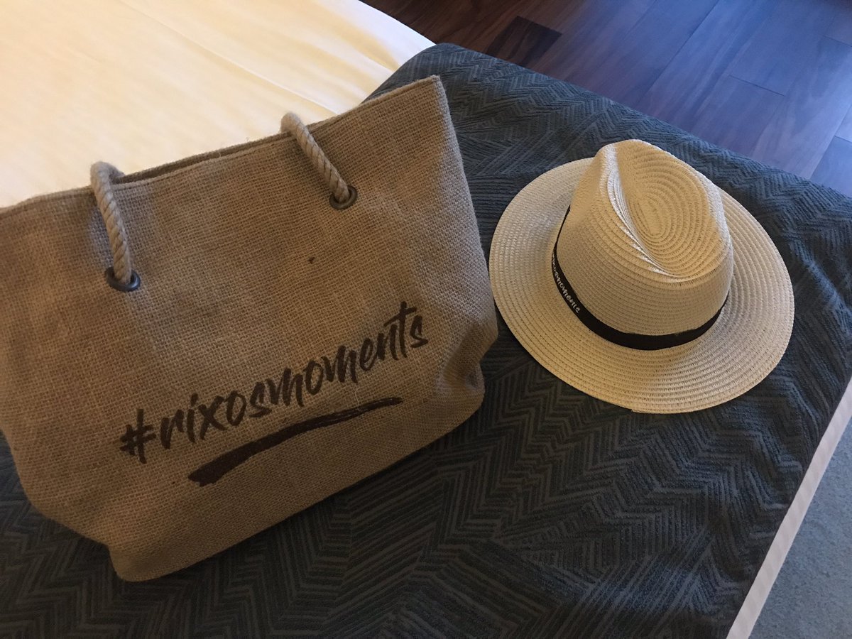 SJGarrido's tweet image. Pomegranates and a fancy hat! Not a bad start to a conference… #rixosmoments #rixossungate #tuiconf22