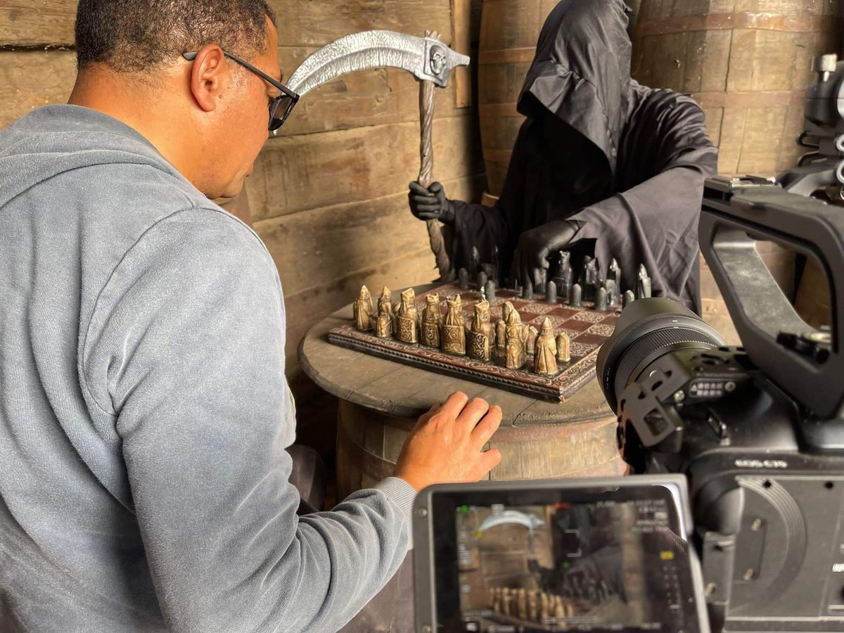 Spooky things going on at the barrel yard! Film crew on site doing a small, short film, grim reaper plays chess! ♟ 👻 🎃 
#halloween #barrels #barrelfurniture  #bespokebarrels #bespokebarrelsandbars #rusticbarrels #filmcrew #filmsetting #barrelsforfilms #barrelsfortv