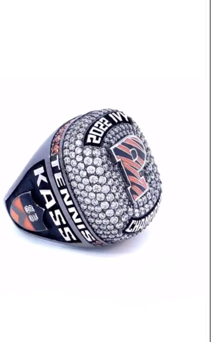 Congratulations Women's Tennis State Champions!! NCHSAA Partner @SR_ChampRings can help commemorate this GREAT accomplishment with State Championship Rings! Check them out!! bit.ly/31be5Ra