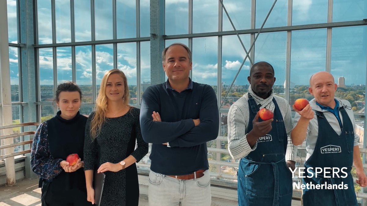 The Global Impact Investing Network kicked of their 
#GIINForum22 in The Hague with a beautiful film, created by Issimo. Three The Hague based #impact entrepreneurs shine in this film: <a href="/BBBLSolutions/">BBBLS Energy Saving Greenhouses</a> , <a href="/JointheTreety/">Treety</a> and <a href="/Yespersfood/">Yespers</a>. 
Watch it now!🎬issimo.co/giin-investor-…