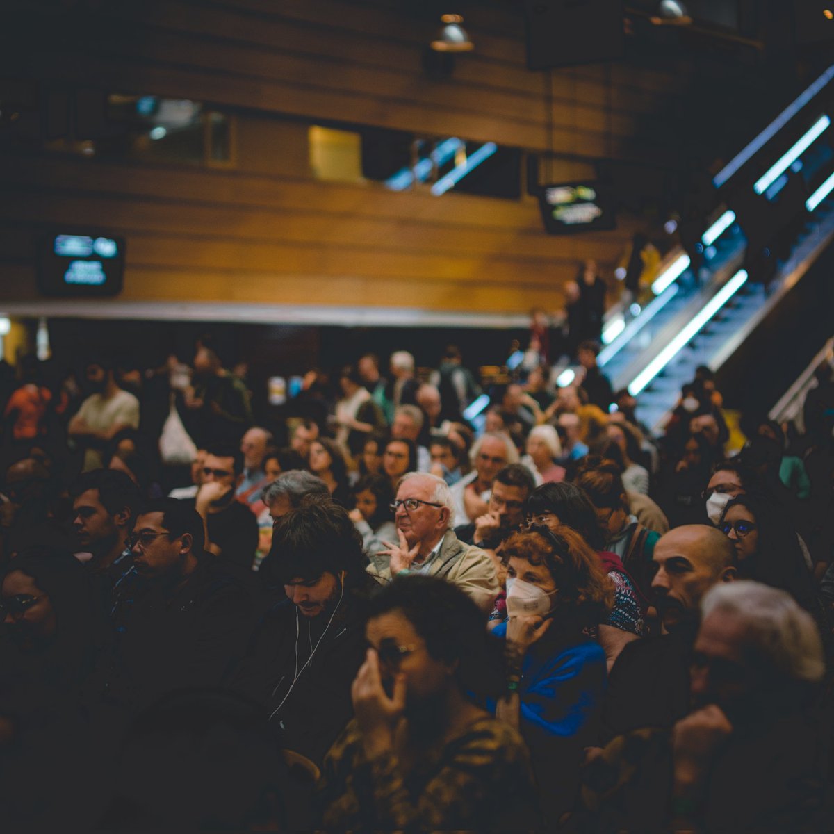 Une table ronde passionnante animée par Estelle Blanquet, avec  notamment <a href="/BlandineMonel/">Blandine Monel</a> de l'<a href="/inserm/">Inserm</a> ! C'est ce que vous avez pu voir sur la scène Shayol avec "l'ennemi vs la première ligne de défense" ! ✨

<a href="/LesUtopiales/">Utopiales</a> #utopiales2022