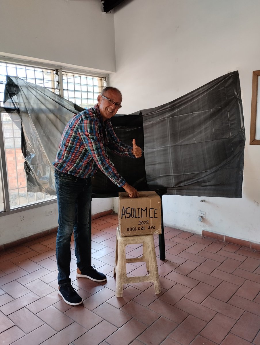WILLIAMCEBALLOS's tweet photo. Cómo Comisión Electoral estuvimos presentes en la elección de la Asociación de #Licoreros municipio Campo Elías @asolimce
Creemos en el #Voto para el cambio de las #Autoridades gremiales
Seguimos avanzando seguimos trabajando para fortalecer sector licorero #31Octubre #Ejido https://t.co/QJRL0aUkds