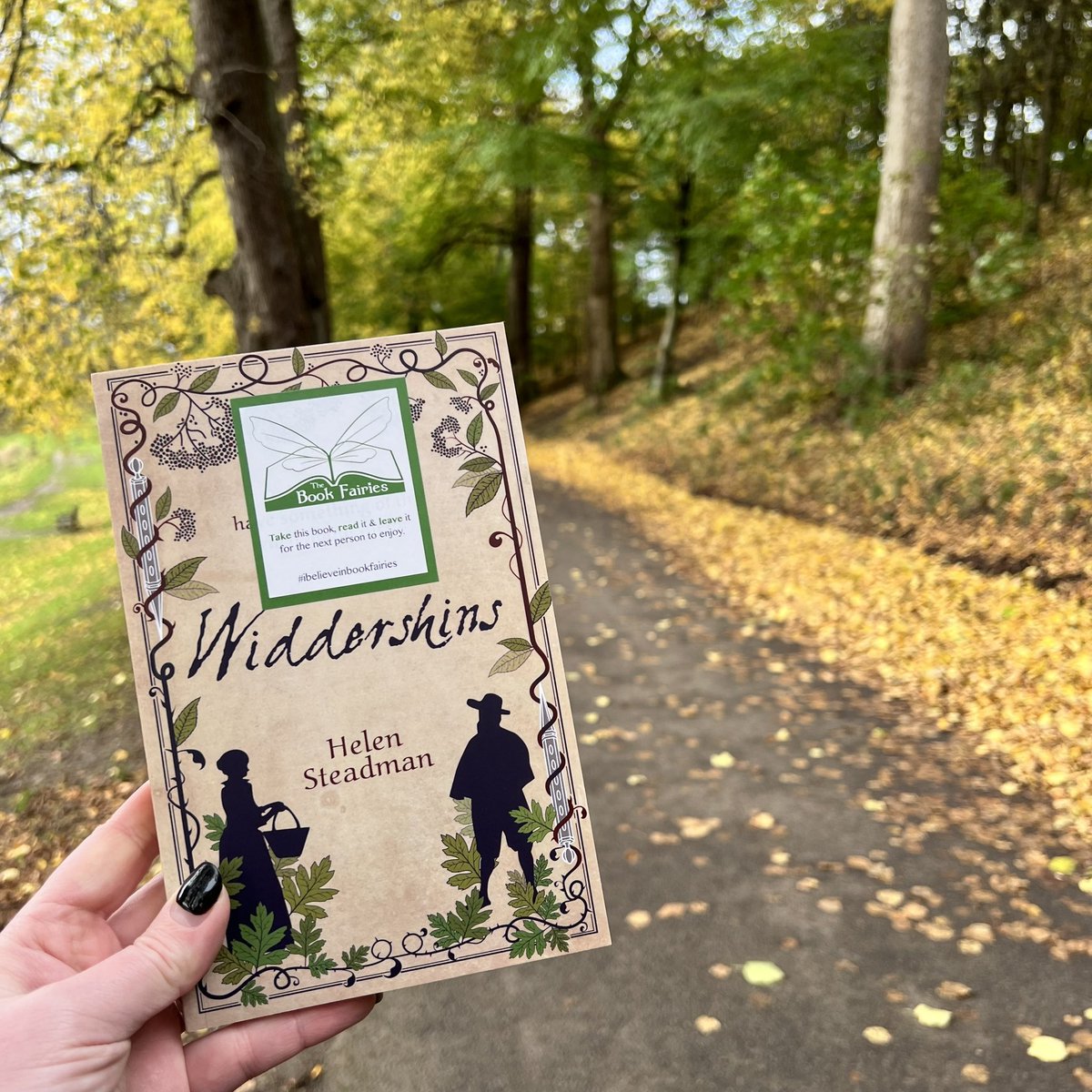 #TheBookScaries are out with some great books! We have left a copy of Widdershins by Helen Steadman in Callendar Park! #ibelieveinbookfairies #BookFairiesFalkirk #Falkirk #WiddershinsSunwise #IndieBookFairies #HelenSteadman #BooksAboutWitches #WitchyBooks #Witcherature #Samhain