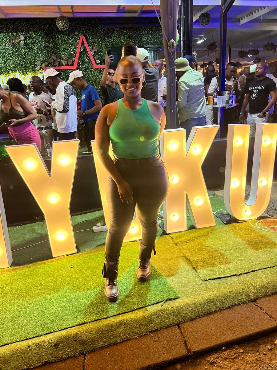 Lethabow_LeeJoy's tweet photo. Recap of how my weekend was

The SOG way💚✅ https://t.co/5bBoEr7zLI