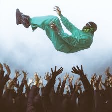 Shade_974's tweet photo. D'après plusieurs source , l'étoile montante du rap kerchak prévoirait un concert surprise le 4/11 dans le sud du listenbourg , l'affaire est a suivre https://t.co/dxBavX9XiF