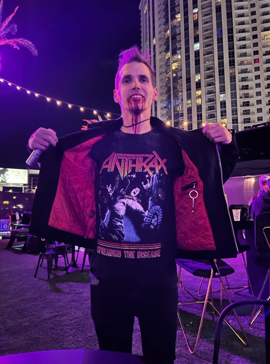 Ashley (@a_fangirl3) on Twitter photo Blood blood gallons of the stuff 🎶 Loved Mikey Way's WWWYF outfit so much I had to replicate it. <a href="/mikeyway/">Mikey Way</a> <a href="/KristinColby/">Kristin Colby Way</a> <a href="/WWWYFest/">When We Were Young</a> #mcr #mychemicalromance Blood blood gallons of the stuff 🎶 Loved Mikey Way's WWWYF outfit so much I had to replicate it. <a href="/mikeyway/">Mikey Way</a> <a href="/KristinColby/">Kristin Colby Way</a> <a href="/WWWYFest/">When We Were Young</a> #mcr #mychemicalromance