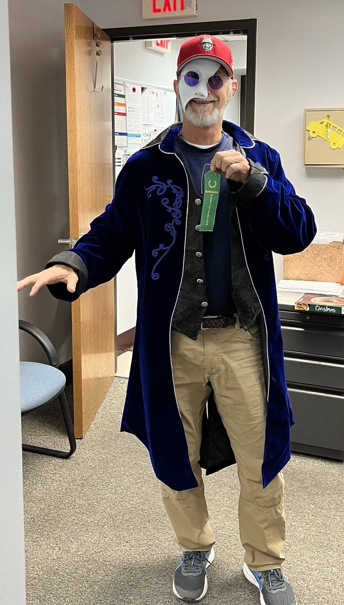 Who knew the phantom of the opera had a day job? &amp; yes I won an outstanding participation ribbon !