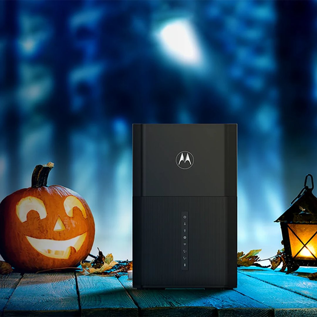 motorolanetwrk's tweet photo. Nothing is scarier than your #WiFiconnection dropping out. 🎃 Stay up to speed and save 20% on your favorite #homenetwork devices during our Halloween sale: https://t.co/A1jp1JwGZk #WiFisystem #internet #Motorola https://t.co/zpFoS0u3Vx