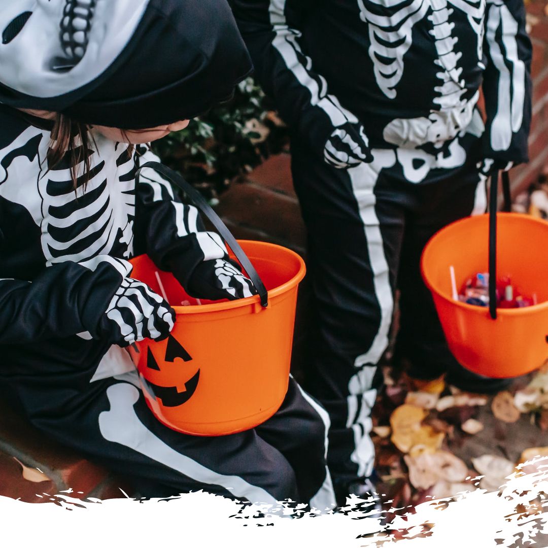 Happy #Halloween to our CRF community! Wishing everyone more treats than tricks this holiday 🍭

Be sure to post pictures in your costumes and tag CRF!
.
.
.
.
.
#HappyHalloween #research #cystinosis #raredisease #hope #cure #boo #spooky