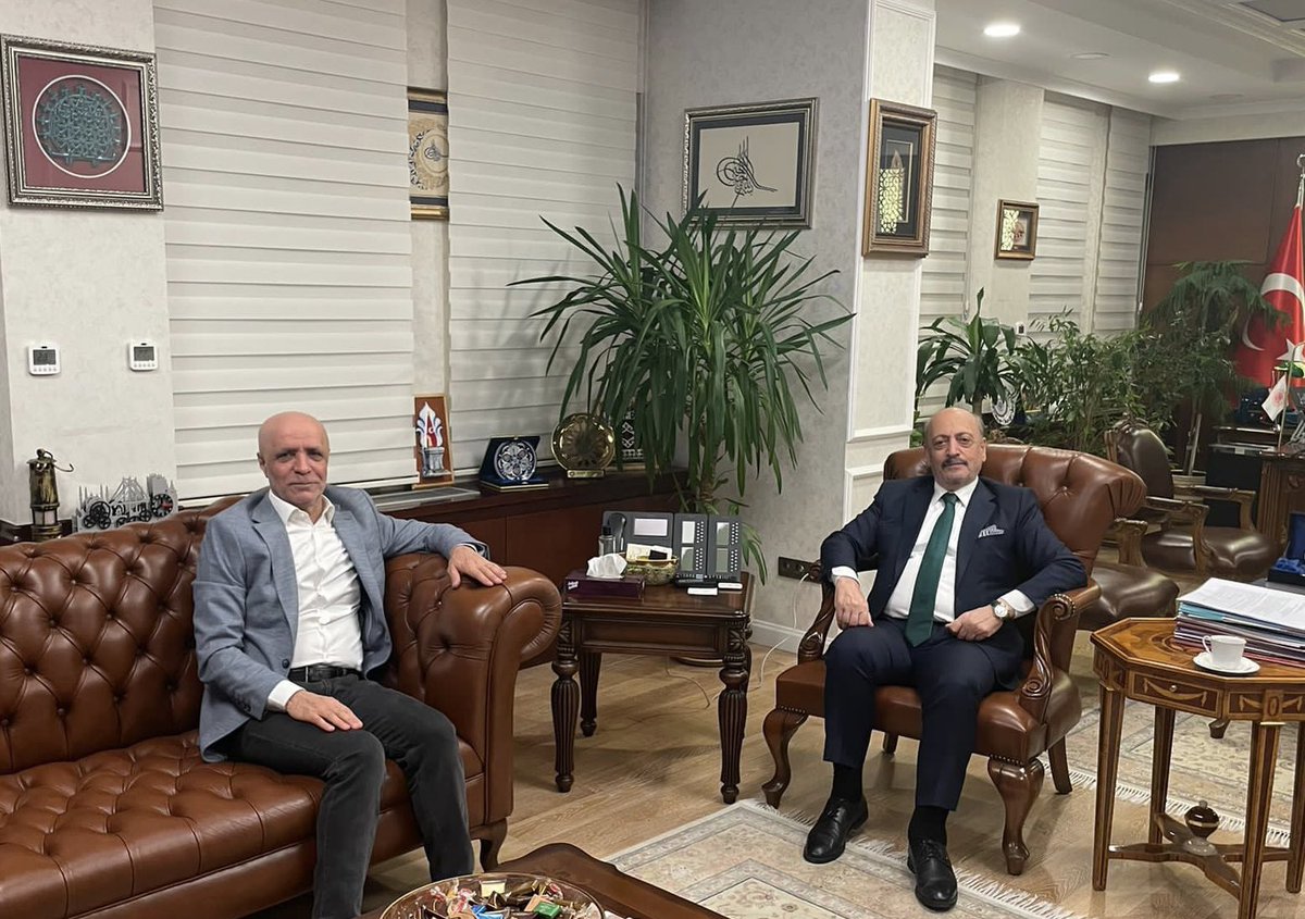 Genel Başkanımız Baki Gülbaba, Çalışma ve Sosyal Güvenlik Bakanı Sayın Vedat Bilgin’i makamında ziyaret etti. 
Sayın Bakanımıza emek hareketine olan destek ve katkısı için teşekkür ederiz.