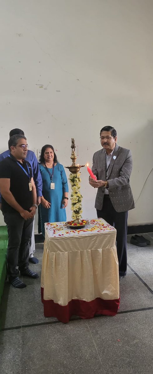 Mutyam_kumar's tweet photo. Infosys Faculty Development Program Inaugural event at Aurora Technological and research  Institute, Uppal Hyderabad. Special thanks to CEO @ShrikantNF Sir and @NivasPCS  @Begi39267811 from Infosys. Thanks RM @GandhamNaresh14 @taskts https://t.co/NmPctXg7HH