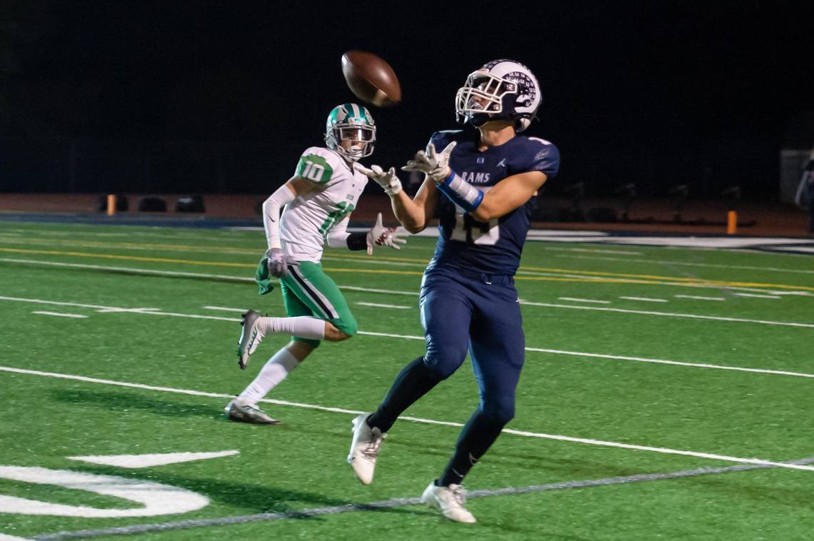 SacBee_JoeD's tweet photo. A deep dive on our SacBee ranked teams. One didn’t make the playoffs
Prep football: How 24 of 25 of our ranked Sacramento teams can win a section championship
https://t.co/qJZpbbRkaX https://t.co/5iIrFkCM1r