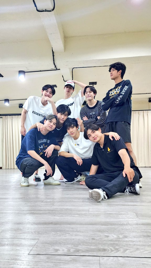 แฟนผมเป็นประธานนักเรียน | My School President tweet media