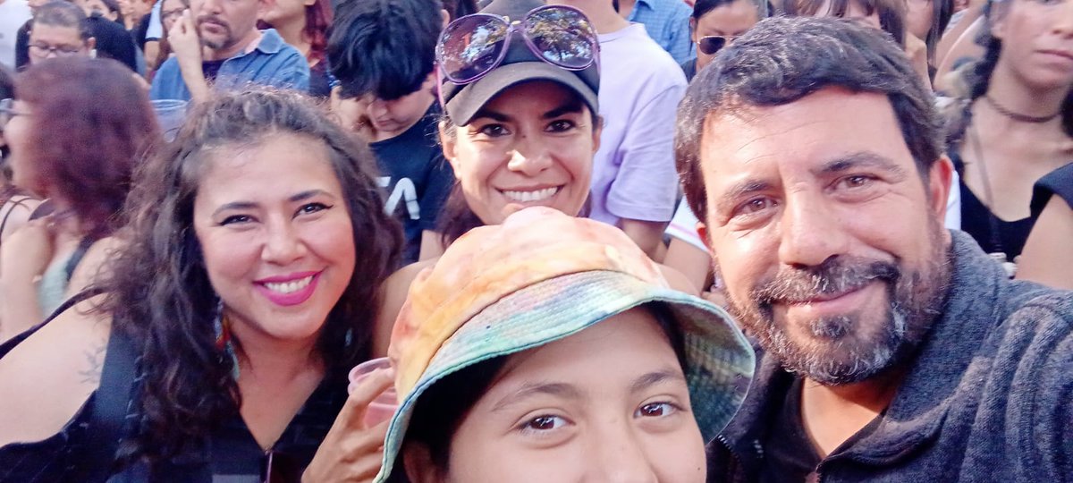 karib_k's tweet photo. @soyjuantavares @Electrolit @CasaDonRamonMX @MAXIMA1067FM Buenos días mi Juanta, gracias a ti y a @Tavaresalaire por ayer, me la pase pkm, chingon como en cada #rxlv que han hecho https://t.co/2tNrlQsLPh
