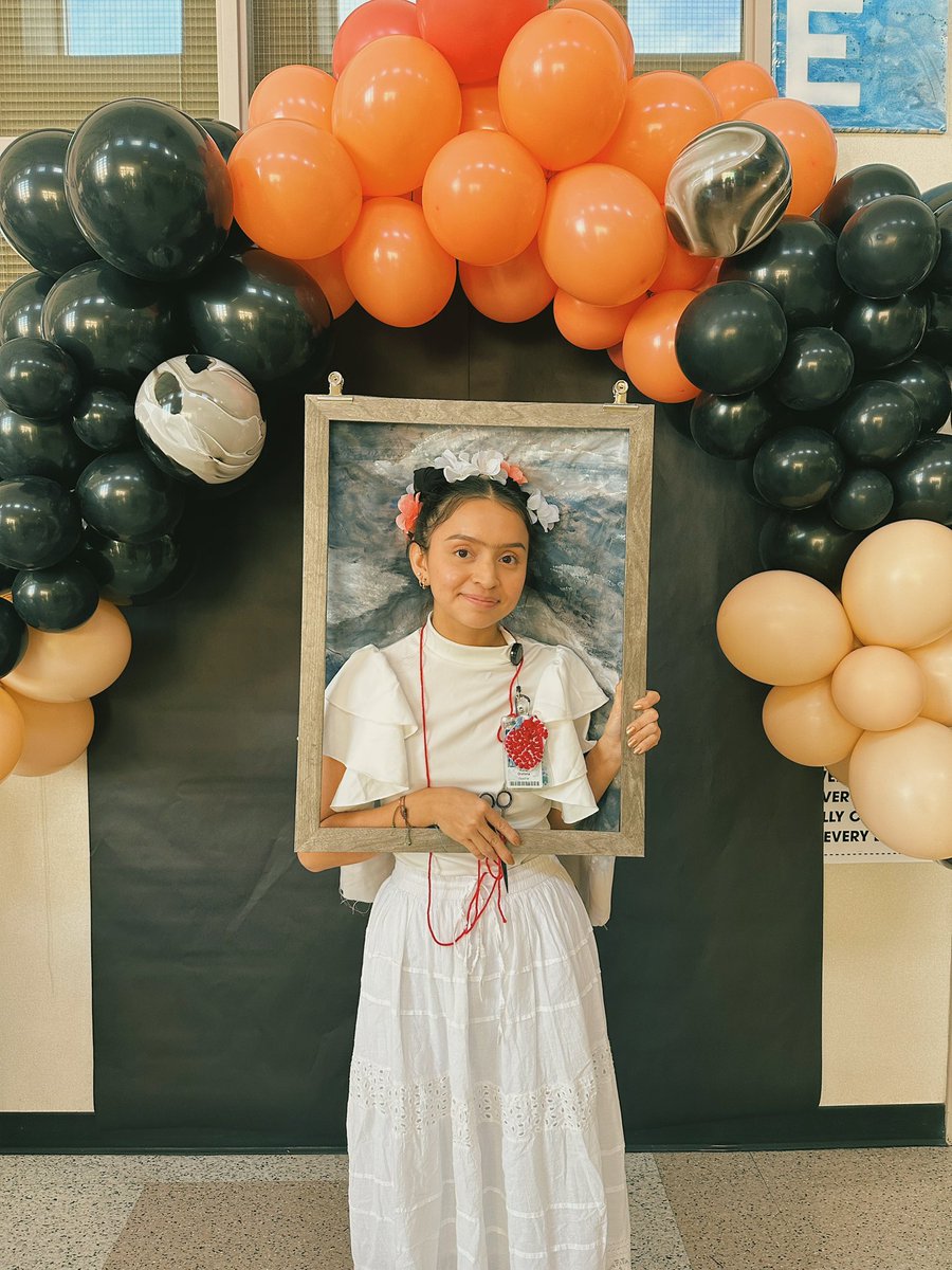 KVOrellana's tweet photo. HAPPY HALLOWEEN!! π
Day 1: Wear your Halloween costume!
We have a problem, I think one of Fridaβs Paintings left the museum.
#CollegeAndCareerWeek #Halloween #Espooky #ENGCisFun @ElsikNGCRams https://t.co/YExLnJBml1