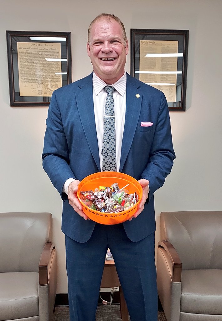 Happy Halloween! I thought dressing up as a politician would be pretty scary but it's nowhere near as terrifying as inflation!