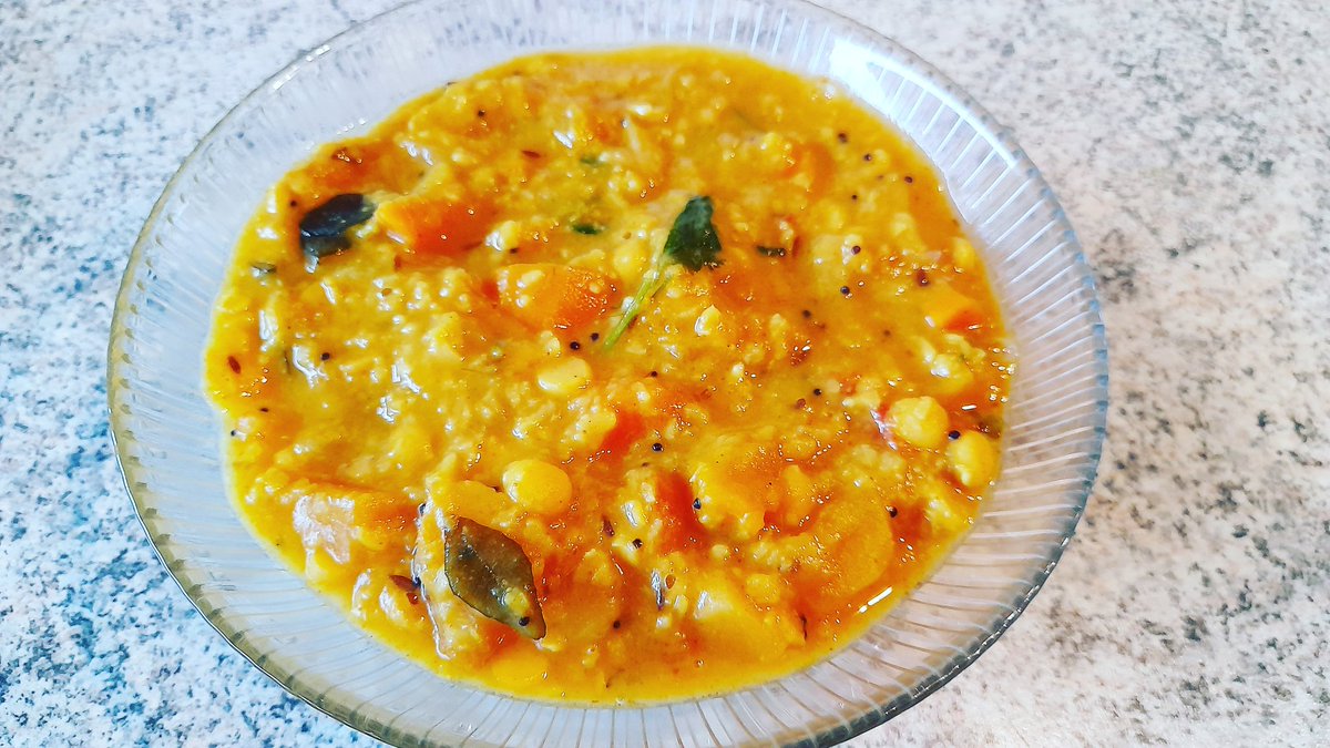 Pumpkin(butternut) n carrot squash😋
Recipe:    youtu.be/odreLwf5H9k

#Foodie #Food #foodlover #RecipeOfTheDay