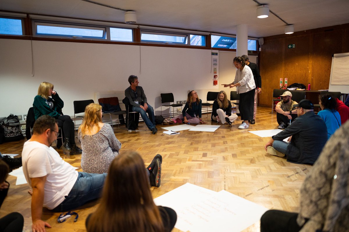 NTConnections's tweet photo. We had the most amazing time at this year’s Directors’ Weekend, and it was amazing hearing how excited all our wonderful teachers and youth theatre leaders are to go away and start their rehearsals after 3 full days of workshops and masterclasses🤩 

photos by Korey J Ryan https://t.co/vREMSO37BJ