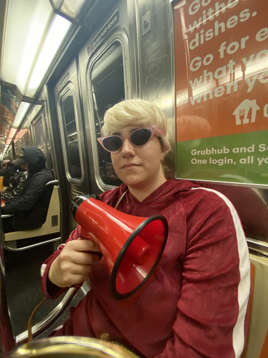julia_harnoy's tweet photo. and that’s what you missed on glee ! https://t.co/zT9ocvlaoQ