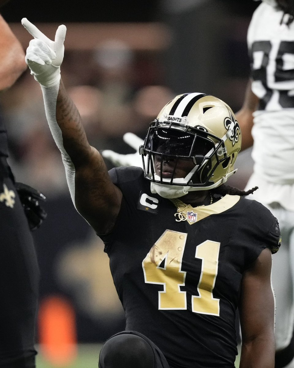 Saints's tweet photo. Dominant Dub. 📈 https://t.co/KbsiTETuLt